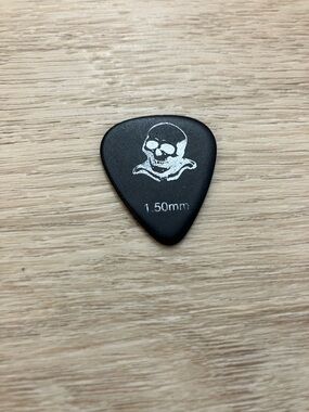 Black Skull Guitar Pick 1.50mm